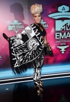 MTV EMAs 2013 Red Carpet