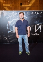 noah-moscow-premiere-5_400x600